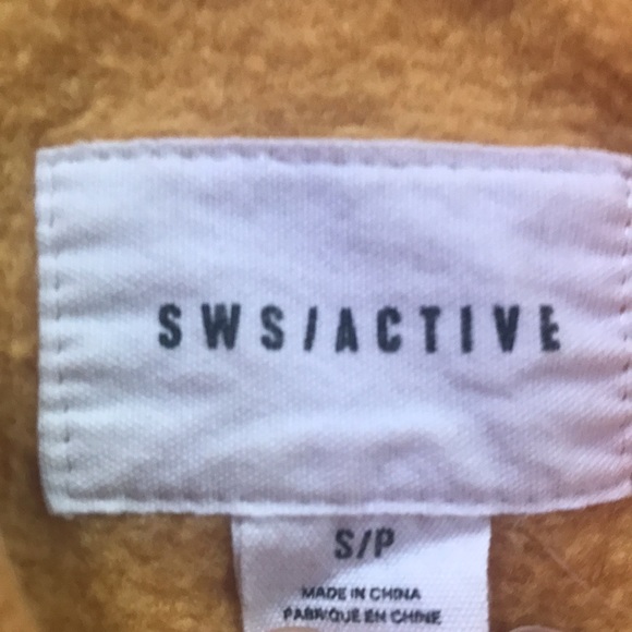 cropped hoodie - Picture 3 of 4